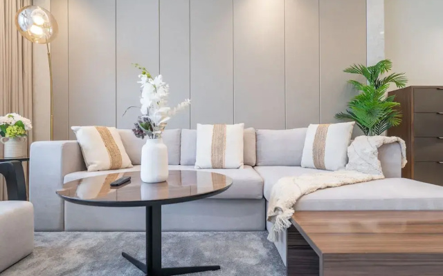 Fabulous and Spacious 2BR in Nobles Tower