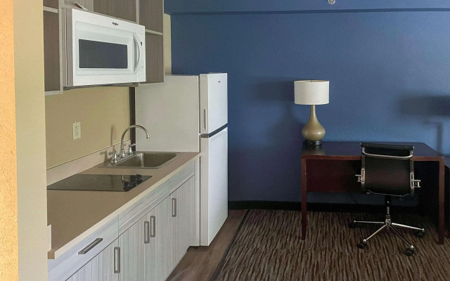 Suburban Studios Arlington Heights – Elk Grove