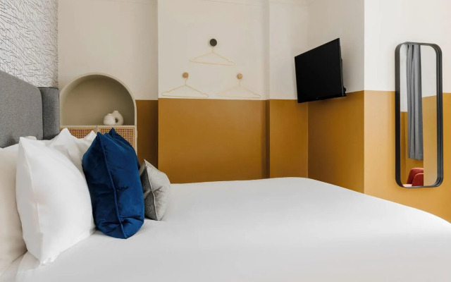 Corner House Hotel