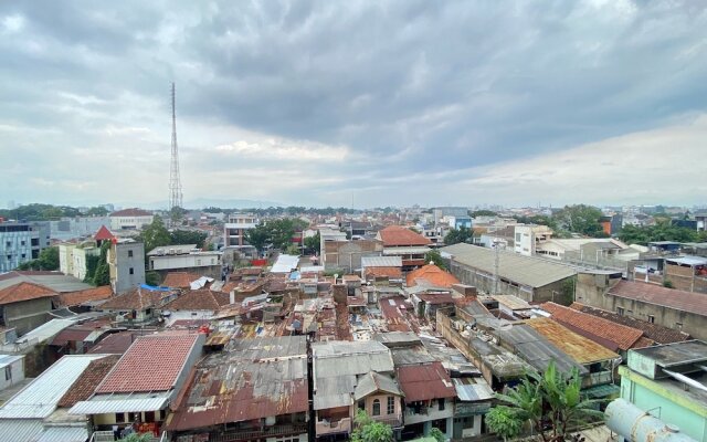 Cozy Furnished 2Br Apartment At Grand Asia Afrika