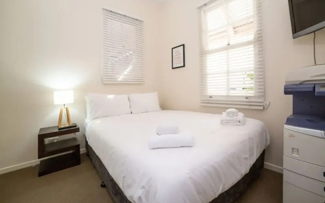 Renovated 3 Bedroom Home In Petrie Terrace