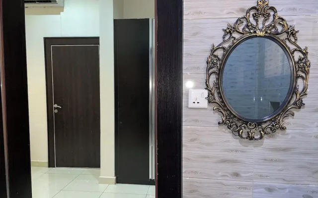 Aaron's Place Luxury Apartments & Rooms