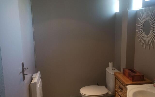 Cozy apartment in Thédirac with a shared swimming pool