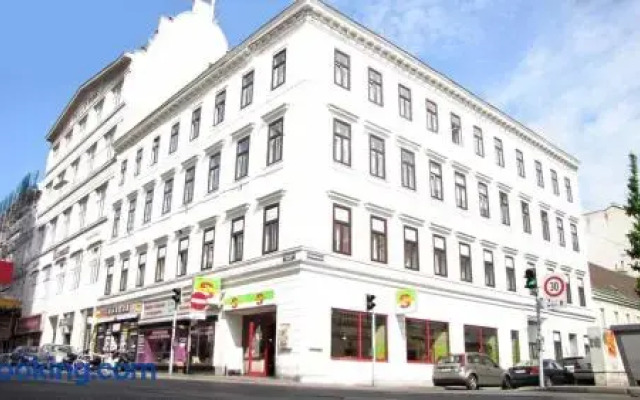 Hotel Pension Walzerstadt
