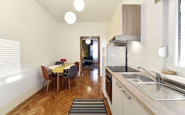 Corner apartments Savska