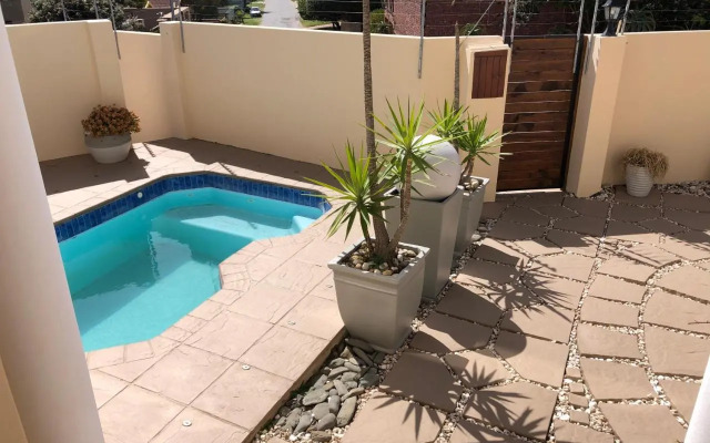 'On Point' Beach House - Jeffreys Bay