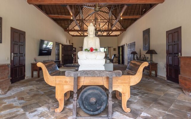 Villa Lotus
