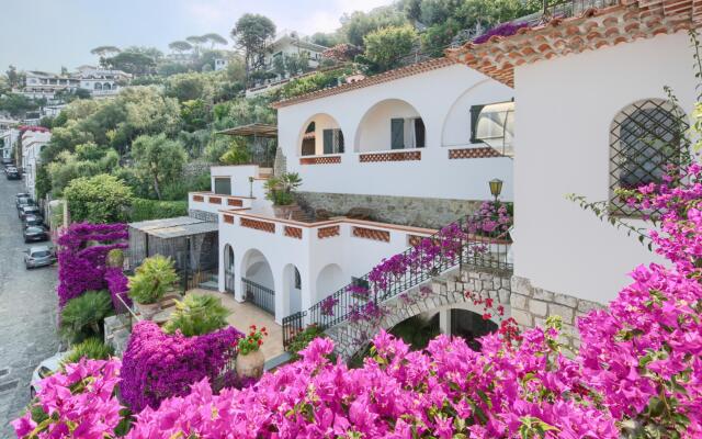 Estate4home - Villa Bougainville