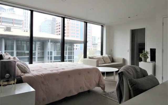 Couple's Getaway Walk Everywhere Studio