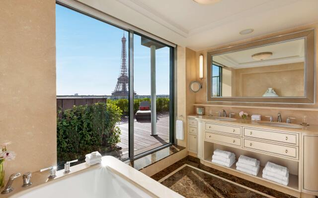 Shangri-La Paris Hotel