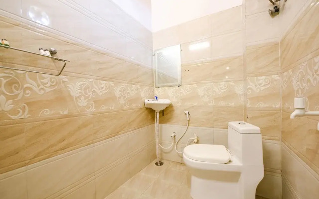 Fabhotel Capital Inn