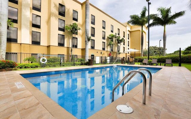 Hampton Inn & Suites by Hilton San Jose-Airport