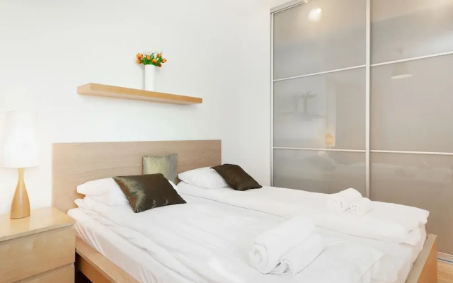 5th Floor Apartment in Warsaw by Renters