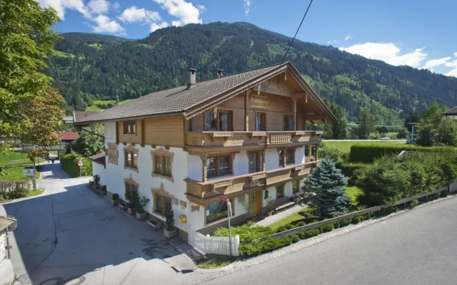 Ferienhaus Gasser Uderns