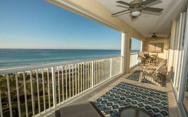 Oceania 405 3 Bedroom Condo by RedAwning