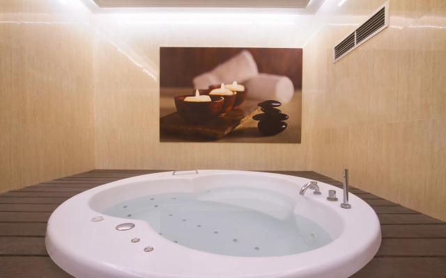 Hotel Garbi Millenni