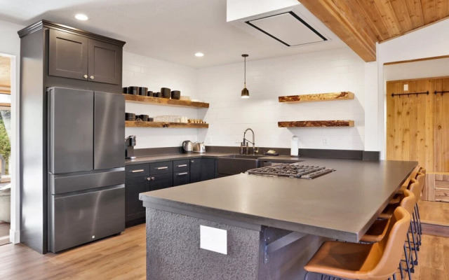 Gold Mountain Hideaway! #2350