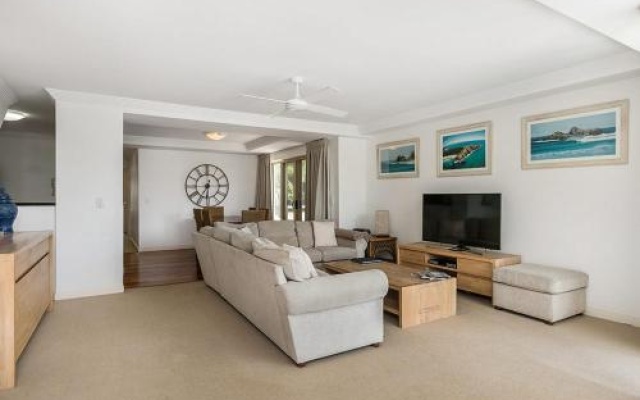 Byron Bay Accom Unit 4 54 Lawson Street, Byron Bay - The Palms – Guest Rooms – Byron Bay