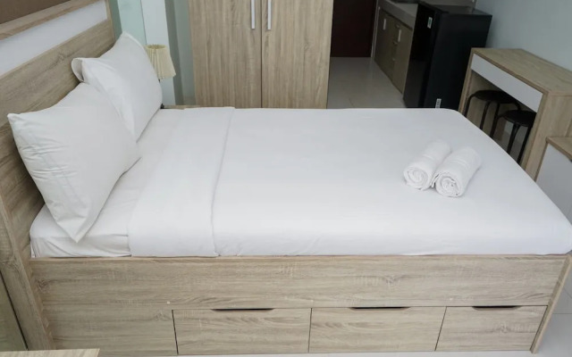Comfort Living Studio Apartment at Springwood Residence Tangerang