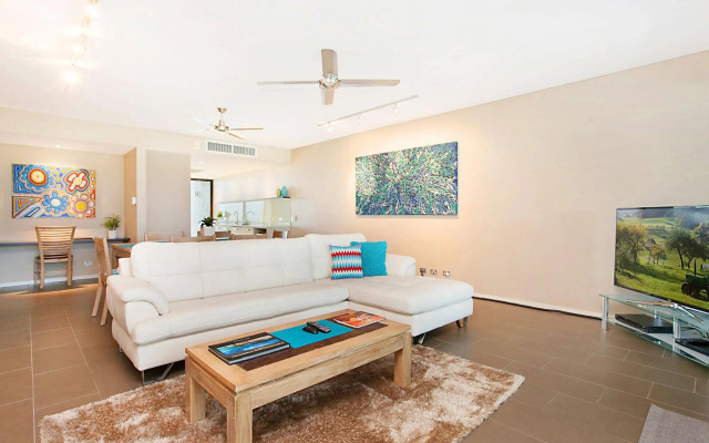 Saltwater Suites