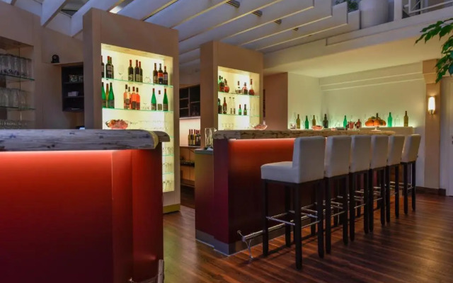 Atrium Hotel Amadeus