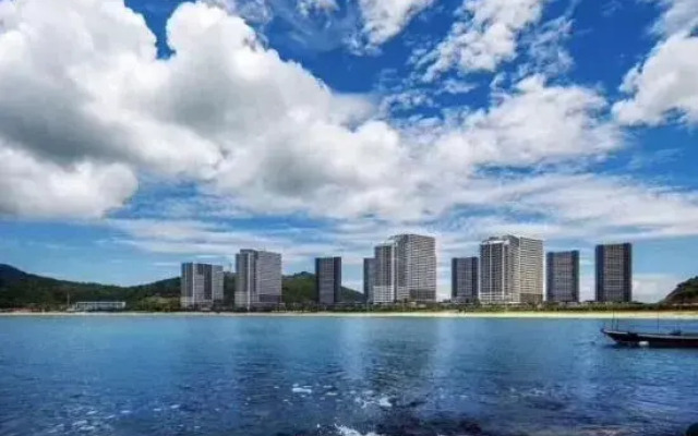 Hailuowan Sea View Resort Apartment (Yangjiang Hailing Island Agile Gold Coast Branch)