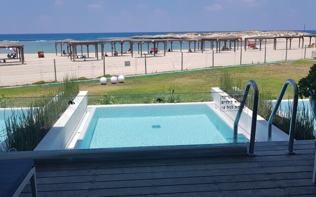 Nachsholim Holiday Village Hotel