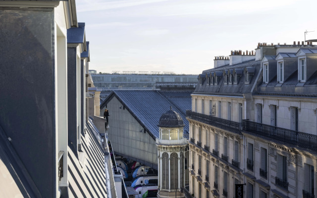 Le 12 Hotel