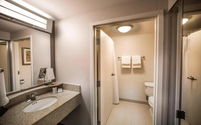 Courtyard by Marriott Norfolk Downtown