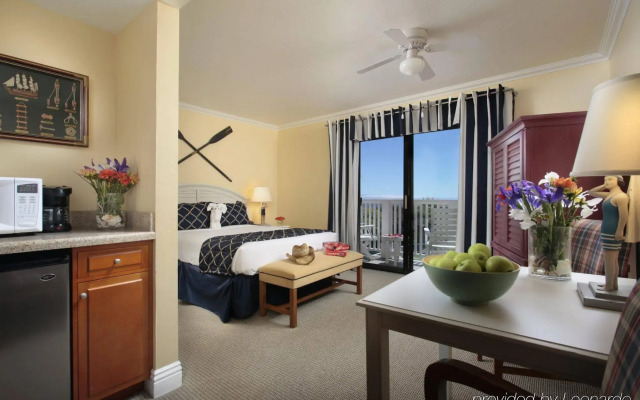 Pismo Lighthouse Suites