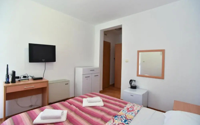 Studio With Balcony 4 min to Beach in Budva