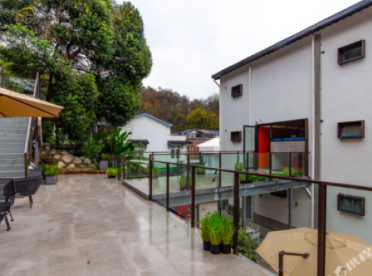 Hangzhou Moon Bear Boutique Guesthouse