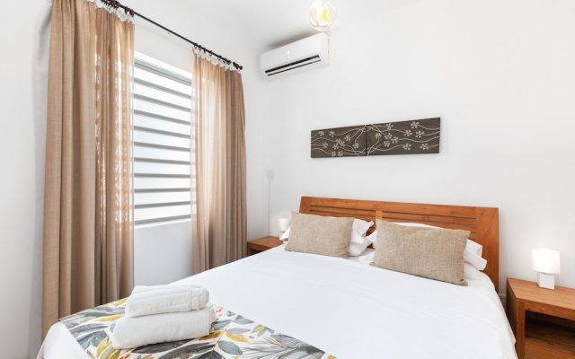 Athena Villa D10