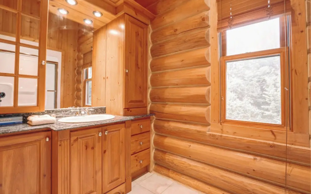 Fiddler Lake Resort