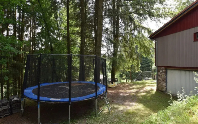 Lively Holiday Home With Garden, Barbecue, Garden Furniture