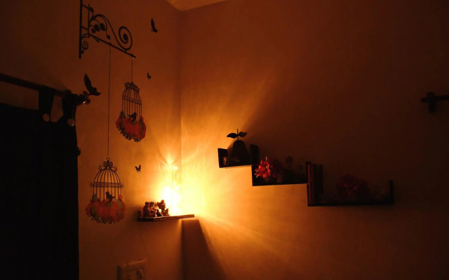 Cheerful 2 BHK Home With Free Parking & Nature View