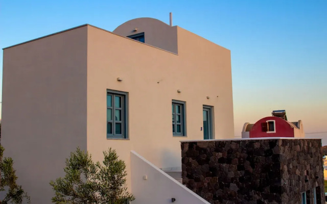 BlackStone Luxury Suites