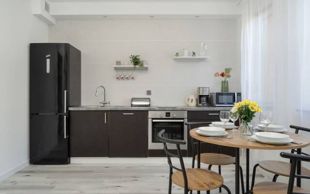 Apartment Białowieska by Renter
