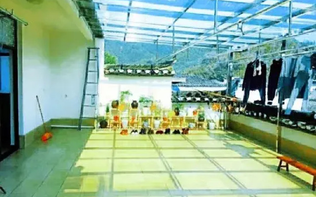 Qingyou Hostel