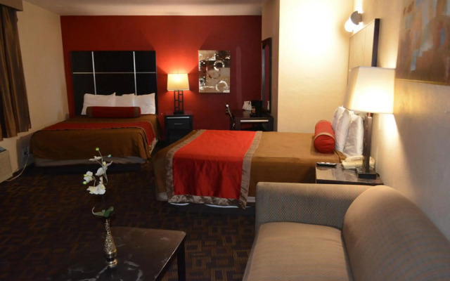 Harbor Inn & Suites