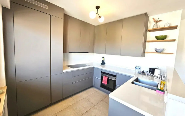 Comfort 2BR flat with terrace&parking