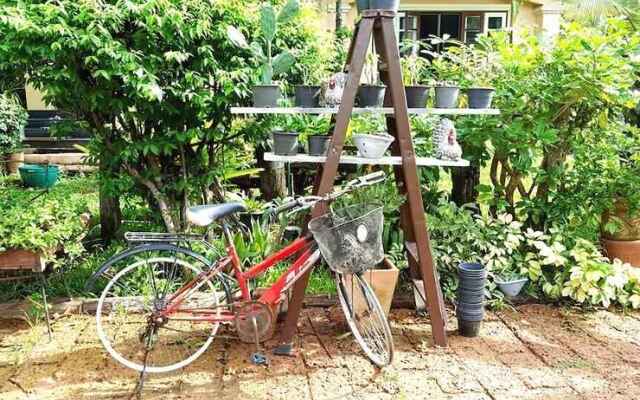 Gardenroom Home Stay And Cafe Suvarnabhumi