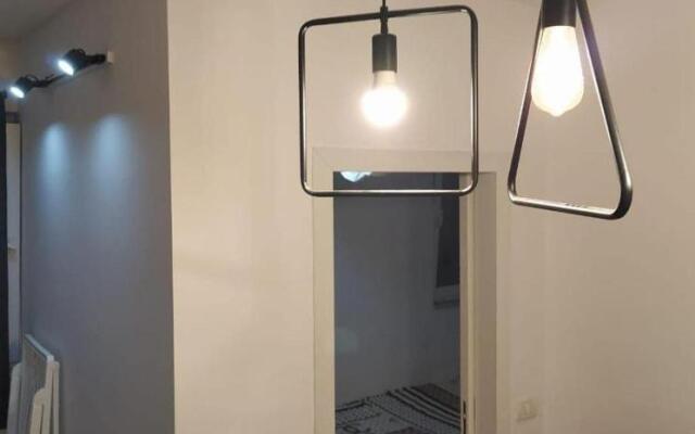 Lovely 1 bedroom apartment near Eye of Tirana