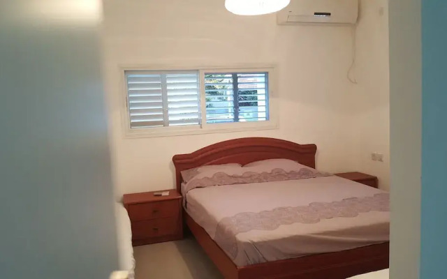 Einav Holiday House