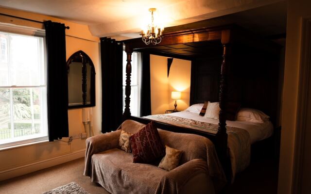 Cromwell's Tap House