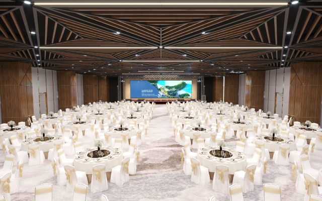 Flamingo Premium Lan Ha Bay Resort