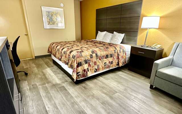 Days Inn by Wyndham Charlotte Northlake