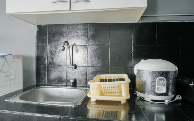 Nice And Warm Studio At Belmont Residence Puri Apartment