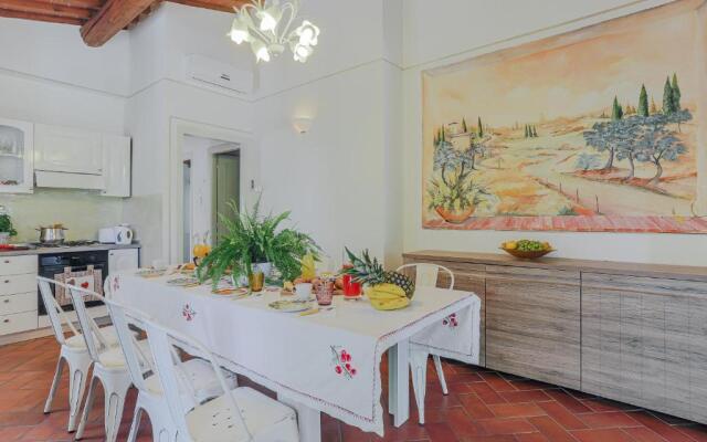 Villa Pongina with private pool