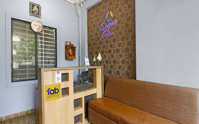 Fabhotel Sugar Cube